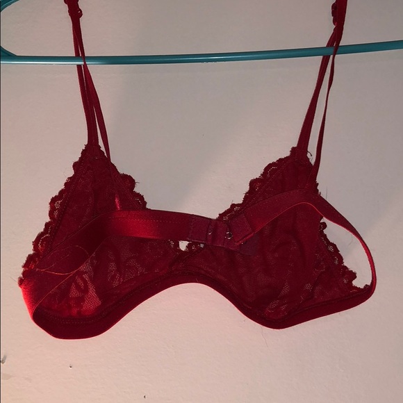 red bralette - Picture 2 of 3